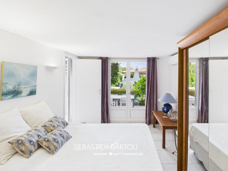 Maison - 192 m² - 7 pièces