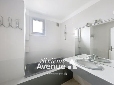 Appartement - 75 m² - 4 pièces