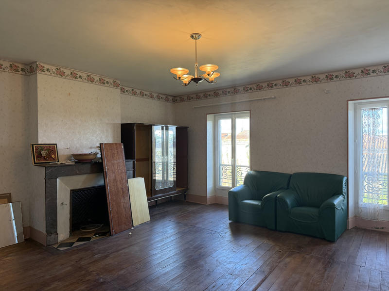 Maison de village - 230 m² - 8 pièces