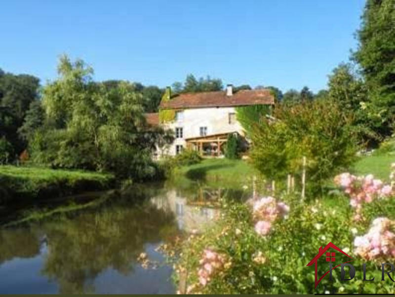 Maison - 300 m² - 7 pièces