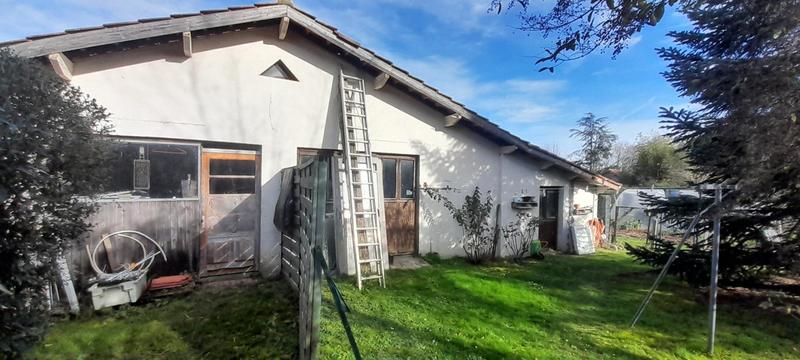 Maison - 255 m² - 10 pièces