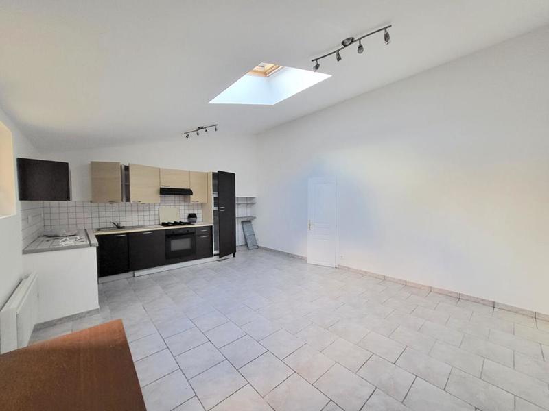 Maison - 252 m² - 11 pièces
