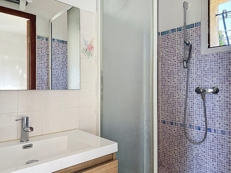 Maison - 227 m² - 7 pièces