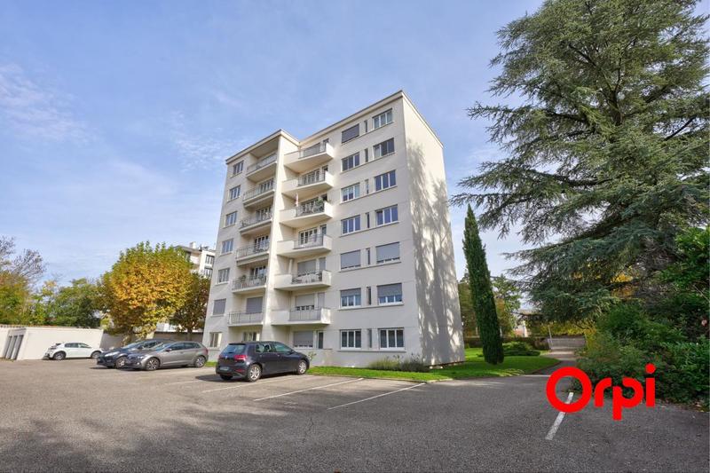 Appartement - 81 m² - 3 pièces