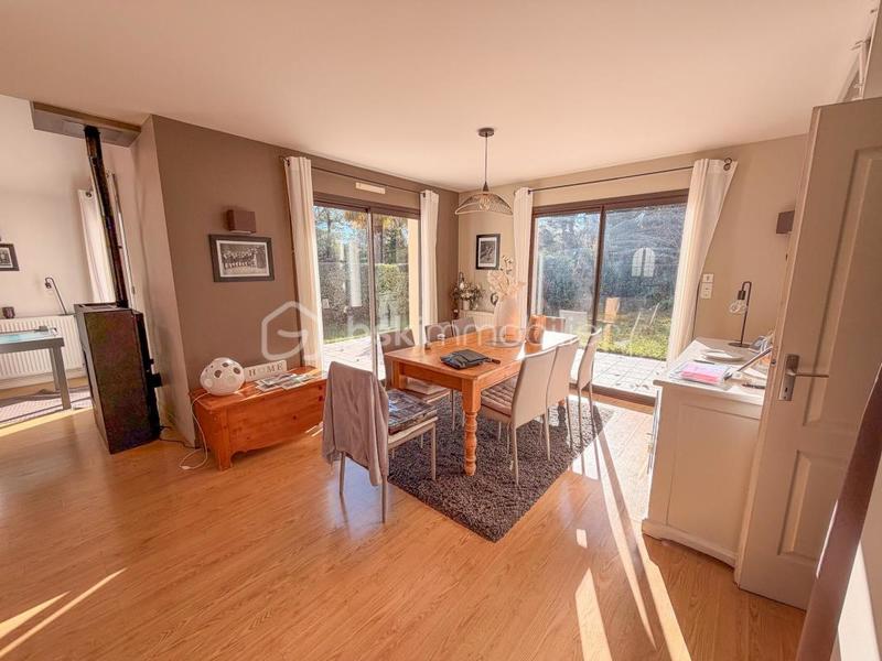 Maison - 102 m² - 5 pièces