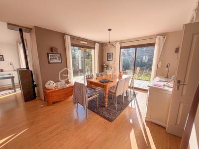 Maison - 102 m² - 5 pièces