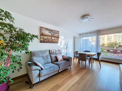 Appartement - 92 m² - 4 pièces