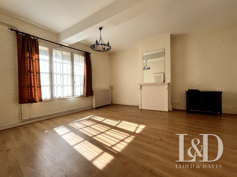 Maison ancienne - 199 m² - 7 pièces