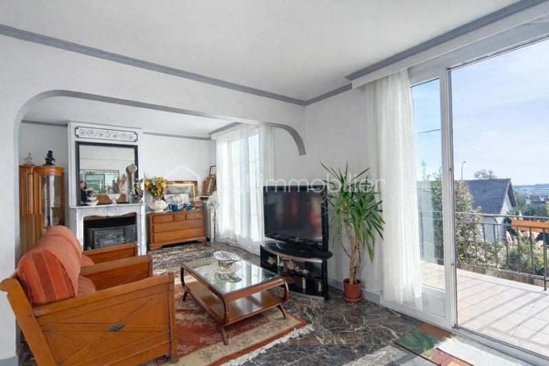 Maison - 219 m² - 8 pièces