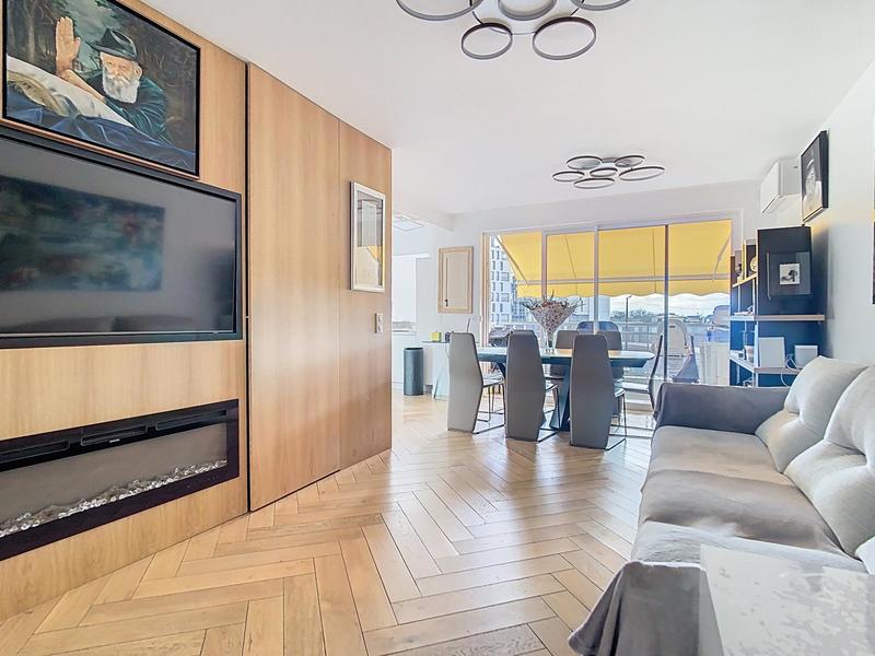 Appartement - 90 m² - 4 pièces