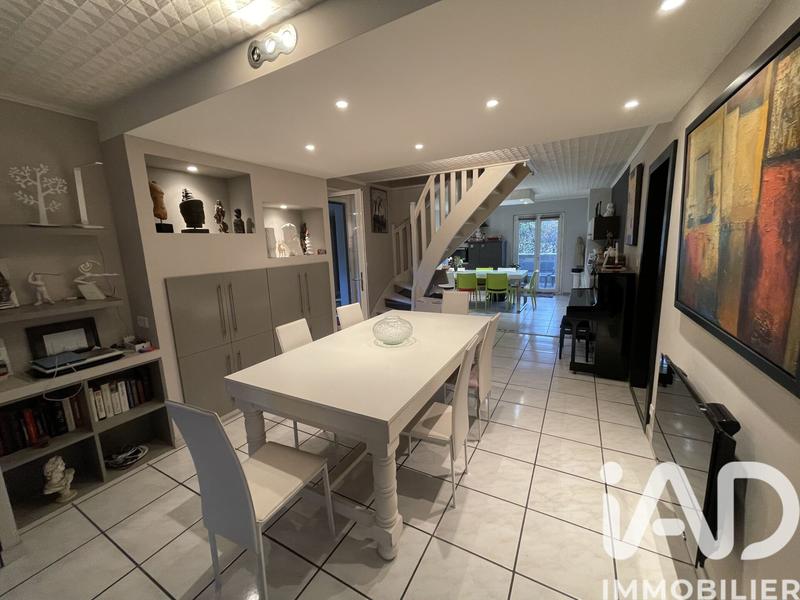 Maison - 170 m² - 7 pièces