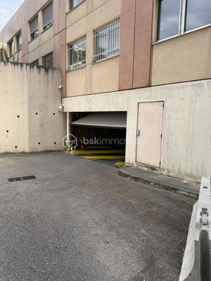 Parking - 12 m²