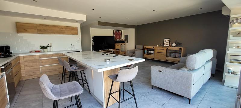 Maison bourgeoise - 152 m² - 9 pièces