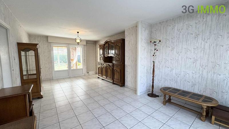 Maison - 94 m² - 5 pièces