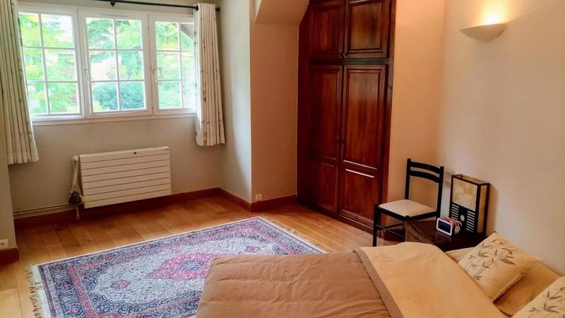 Propriété - 710 m² - 14 pièces