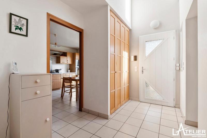 Maison - 196 m² - 7 pièces