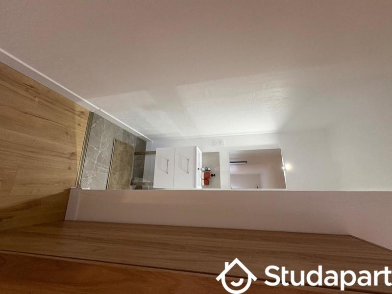 Chambre - 12 m² - 1 pièce