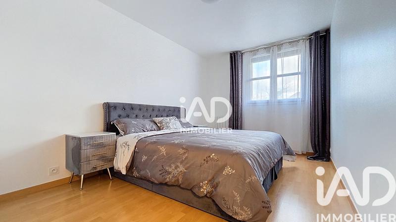 Maison - 99 m² - 4 pièces