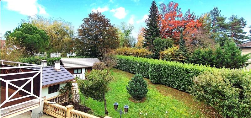 Maison - 342 m² - 7 pièces