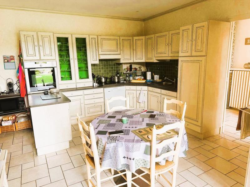 Maison - 236 m² - 11 pièces