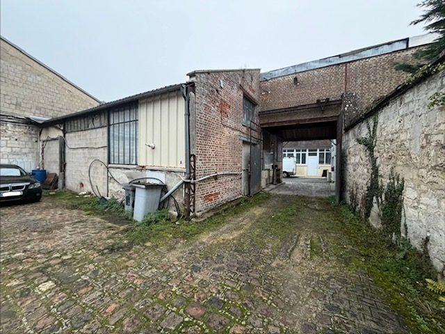 Maison - 350 m² - 9 pièces