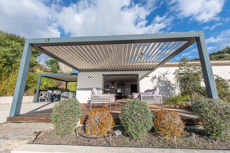 Maison - 114 m² - 5 pièces