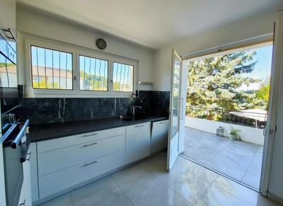 Maison traditionnelle - 145 m² - 6 pièces