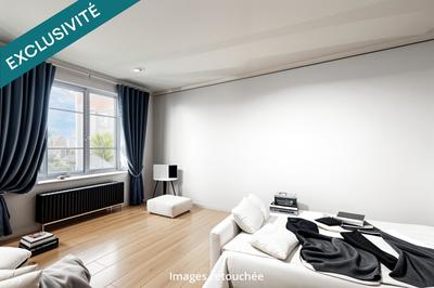 Maison - 230 m² - 8 pièces