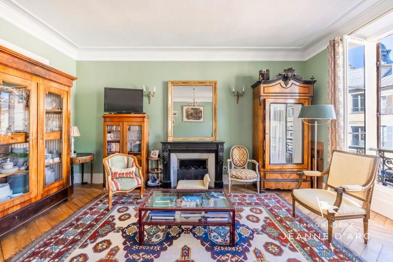 Appartement - 144 m² - 5 pièces