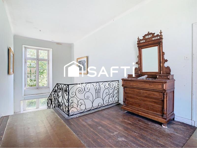 Maison - 480 m² - 10 pièces