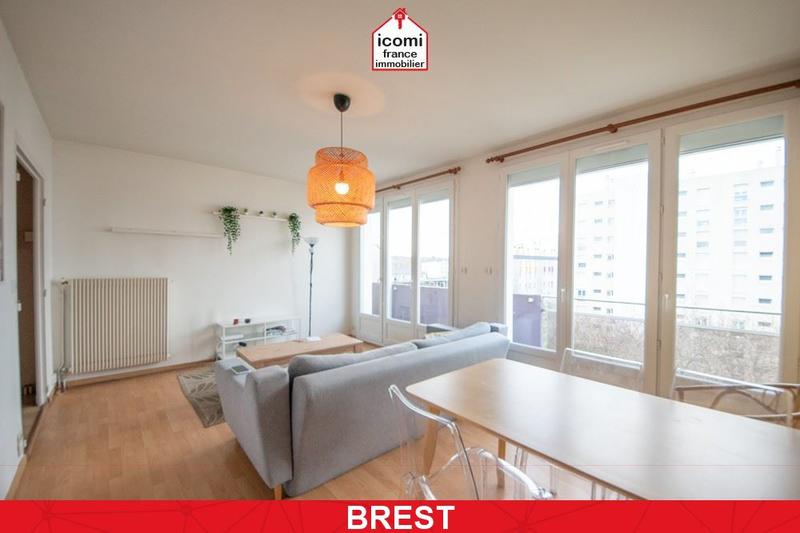 Appartement - 100 m² - 6 pièces