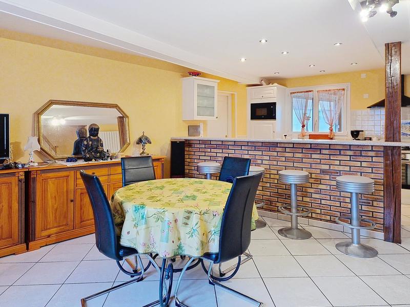 Maison - 100 m² - 5 pièces