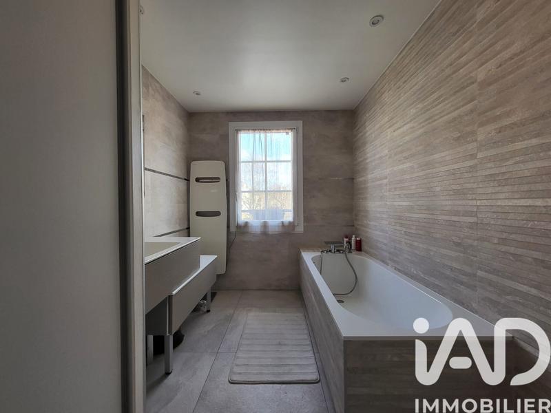 Maison - 133 m² - 6 pièces