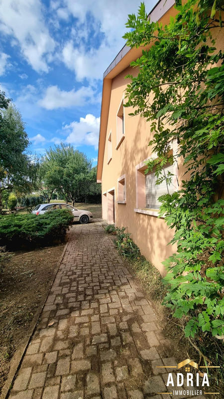 Maison - 158 m² - 8 pièces