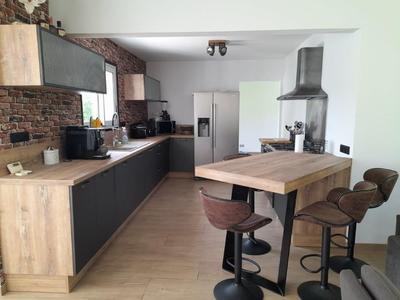 Maison - 172 m² - 9 pièces