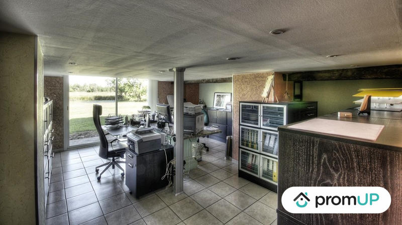 Maison contemporaine - 1 280 m² - 20 pièces