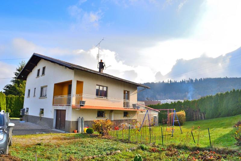 Maison - 317 m² - 14 pièces