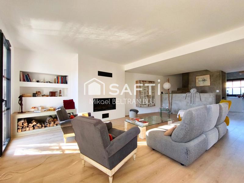 Maison - 200 m² - 6 pièces