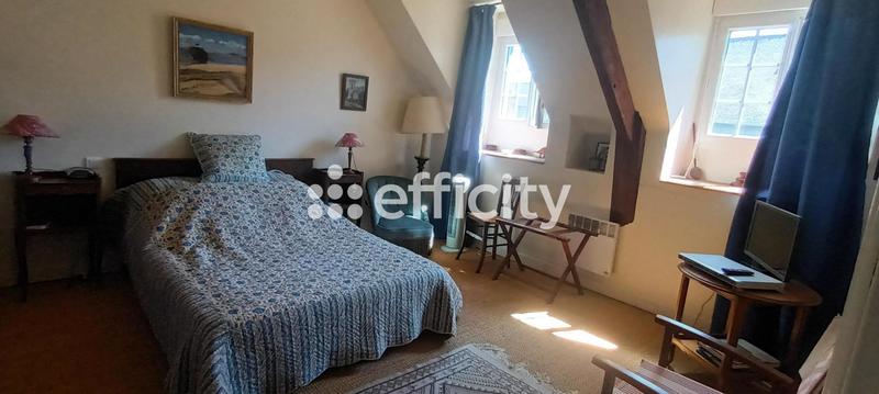 Maison - 428 m² - 13 pièces