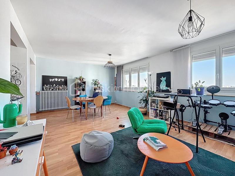 Appartement - 70 m² - 4 pièces