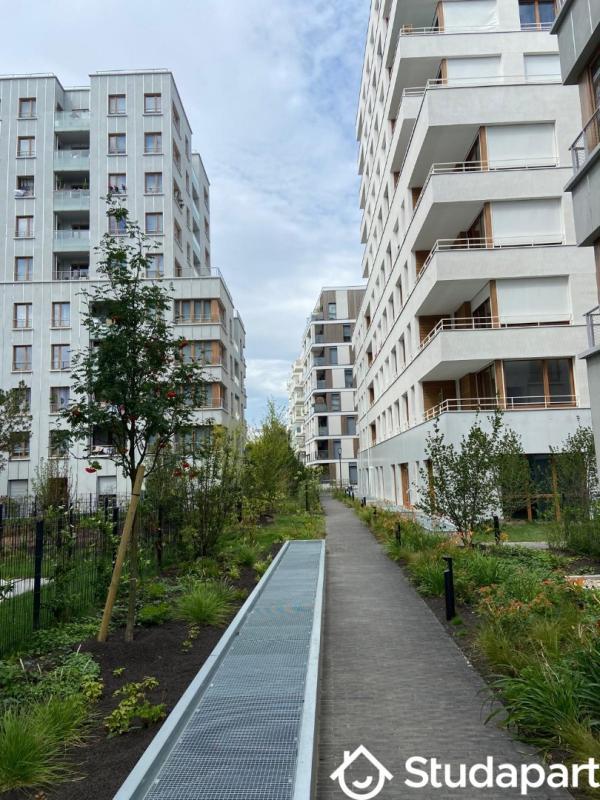 Chambre - 12 m² - 1 pièce