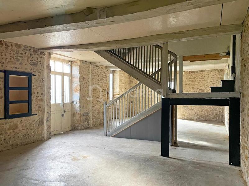 Maison - 496 m² - 15 pièces