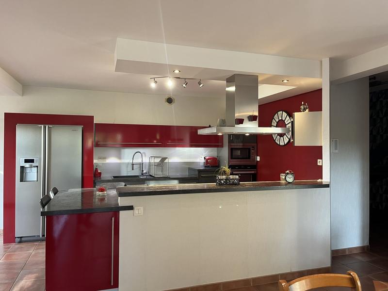 Maison - 159 m² - 7 pièces