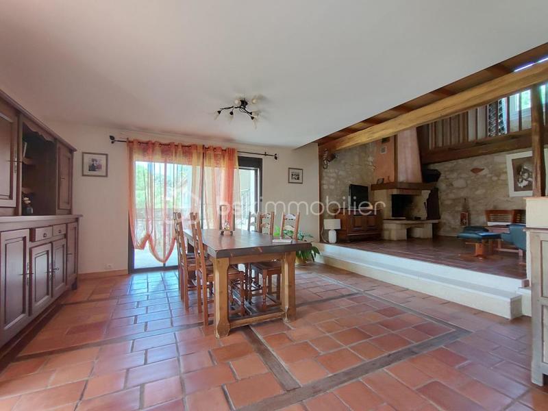 Maison en pierre - 185 m² - 7 pièces