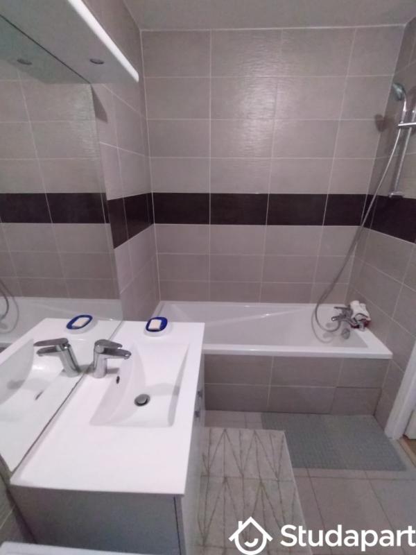 Chambre - 9 m² - 1 pièce