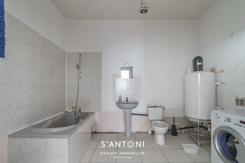 Maison - 544 m² - 5 pièces