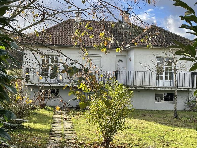 Maison - 91 m² - 4 pièces