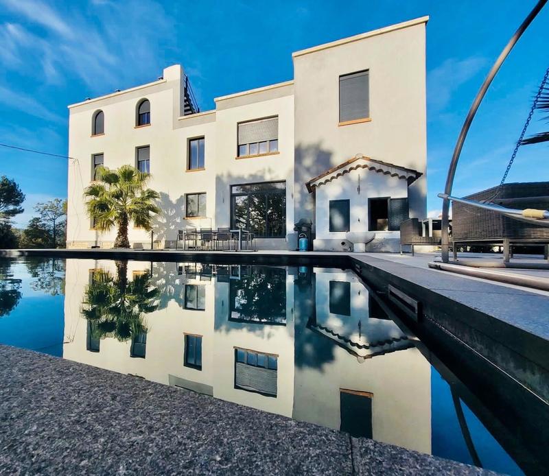 Bastide - 350 m² - 7 pièces