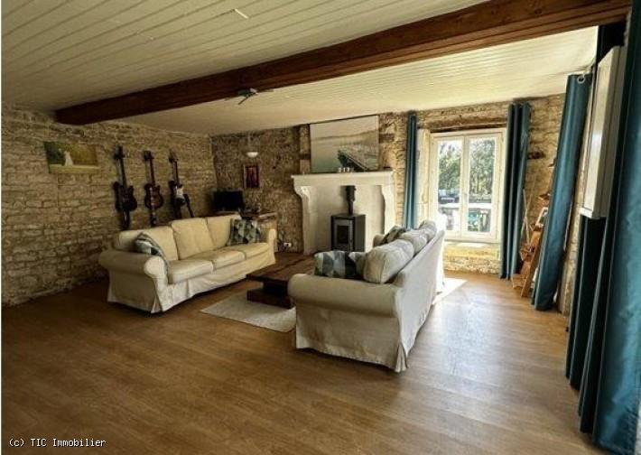 Maison - 137 m² - 4 pièces