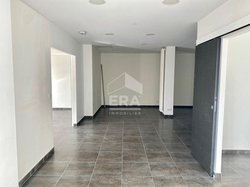 Bureau - 110 m² - 5 pièces